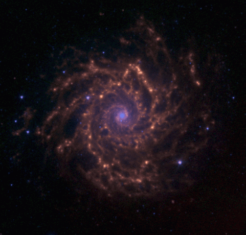 גלקסי M74 במזל דגים