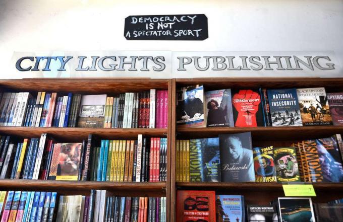 חנות הספרים של אורות העיר בסן פרנסיסקו