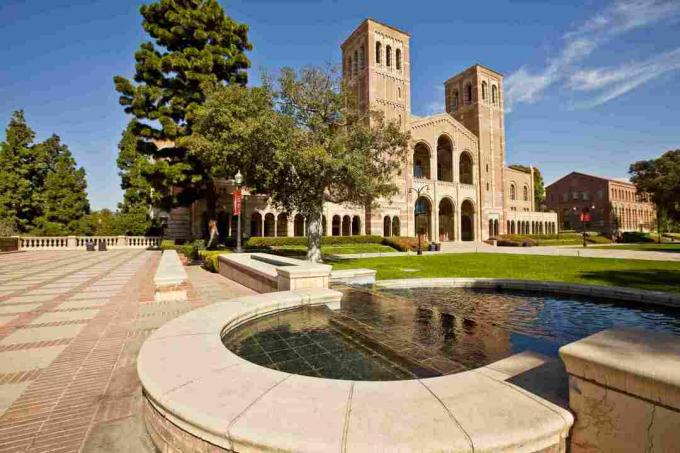 אוניברסיטת קליפורניה, לוס אנג'לס (UCLA)