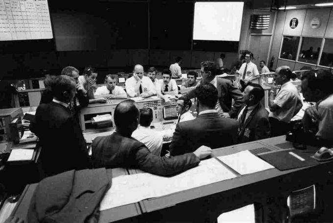 אפולו 13 שליטת המשימה ביוסטון