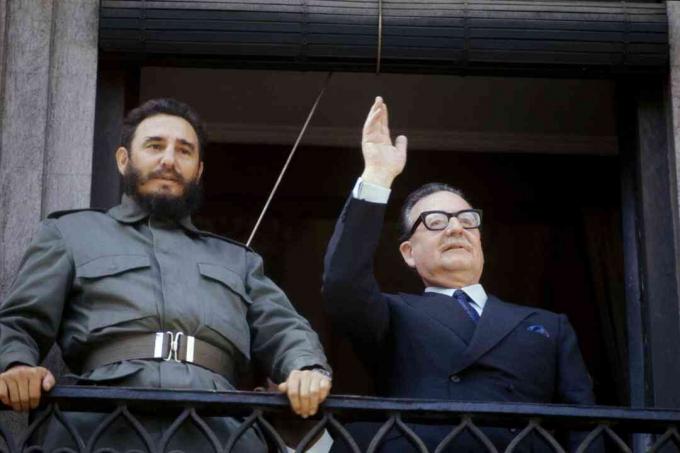 סלבדור אלנדה עם פידל קסטרו