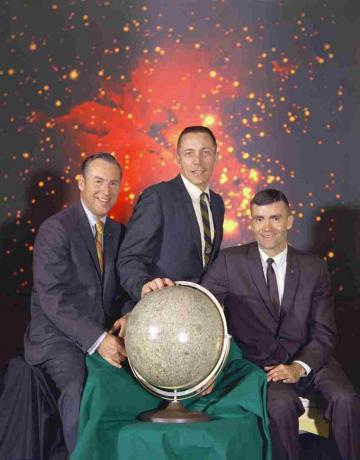 תמונות של משימת אפולו 13 - צוות ראש ממשלת אפולו 13 בפועל